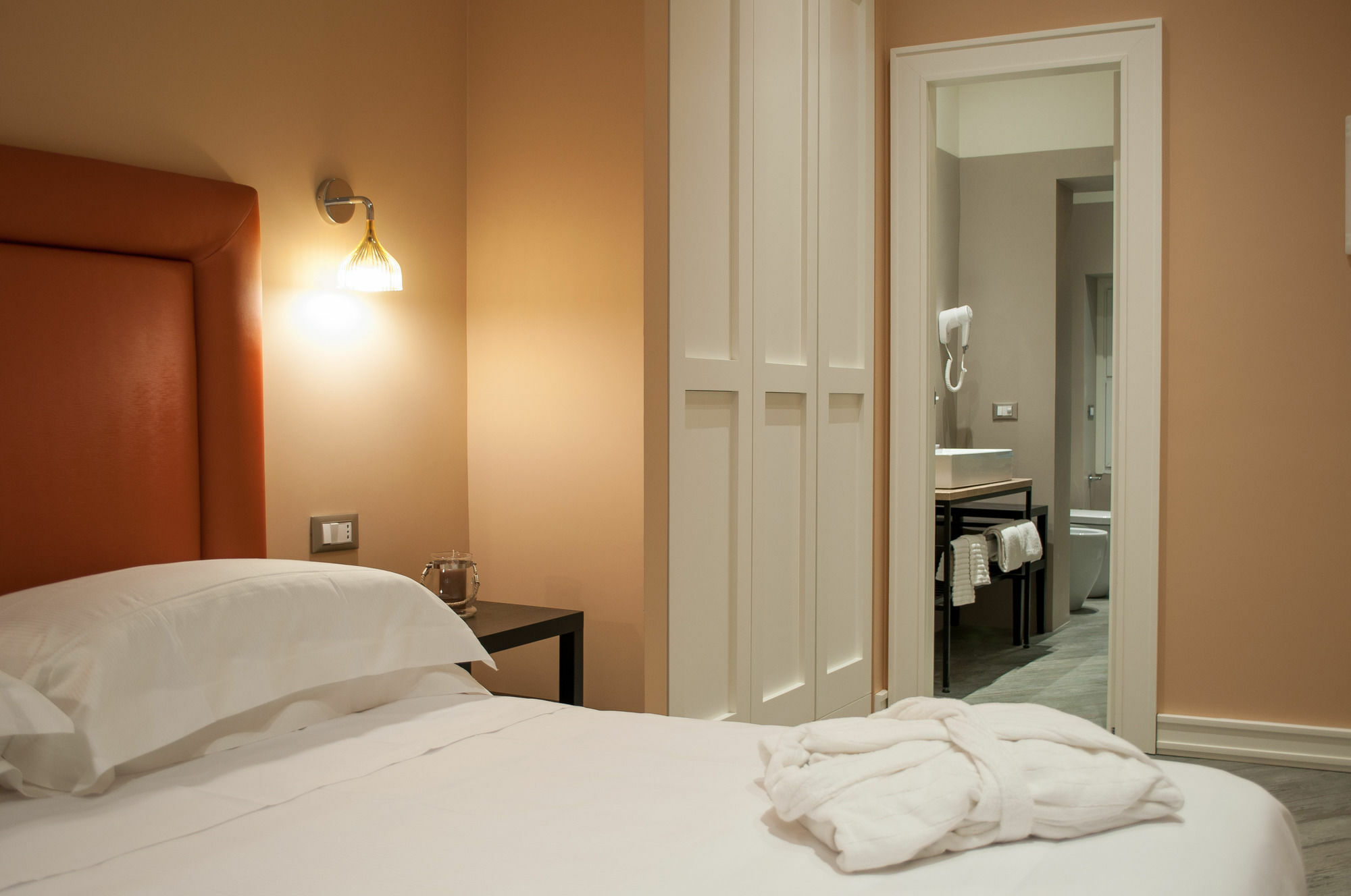My Trevi Charming & Luxury Rooms Rzym Zewnętrze zdjęcie